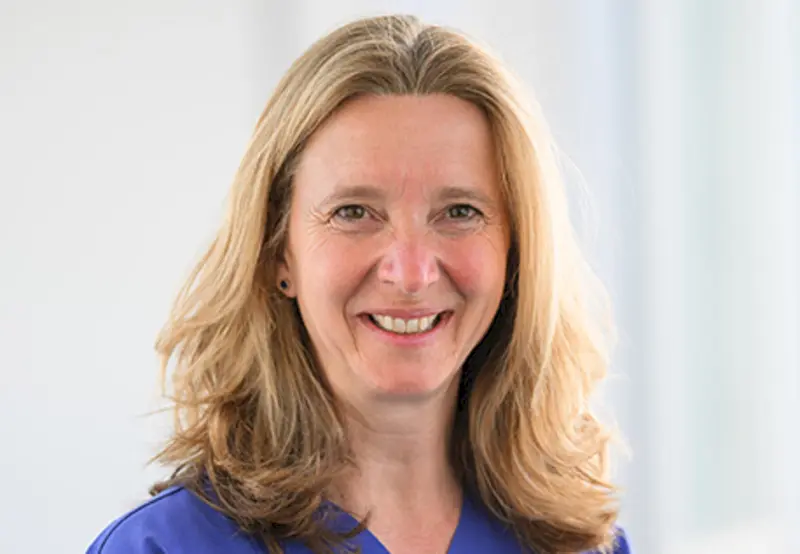 Dr. Elke Schönekess